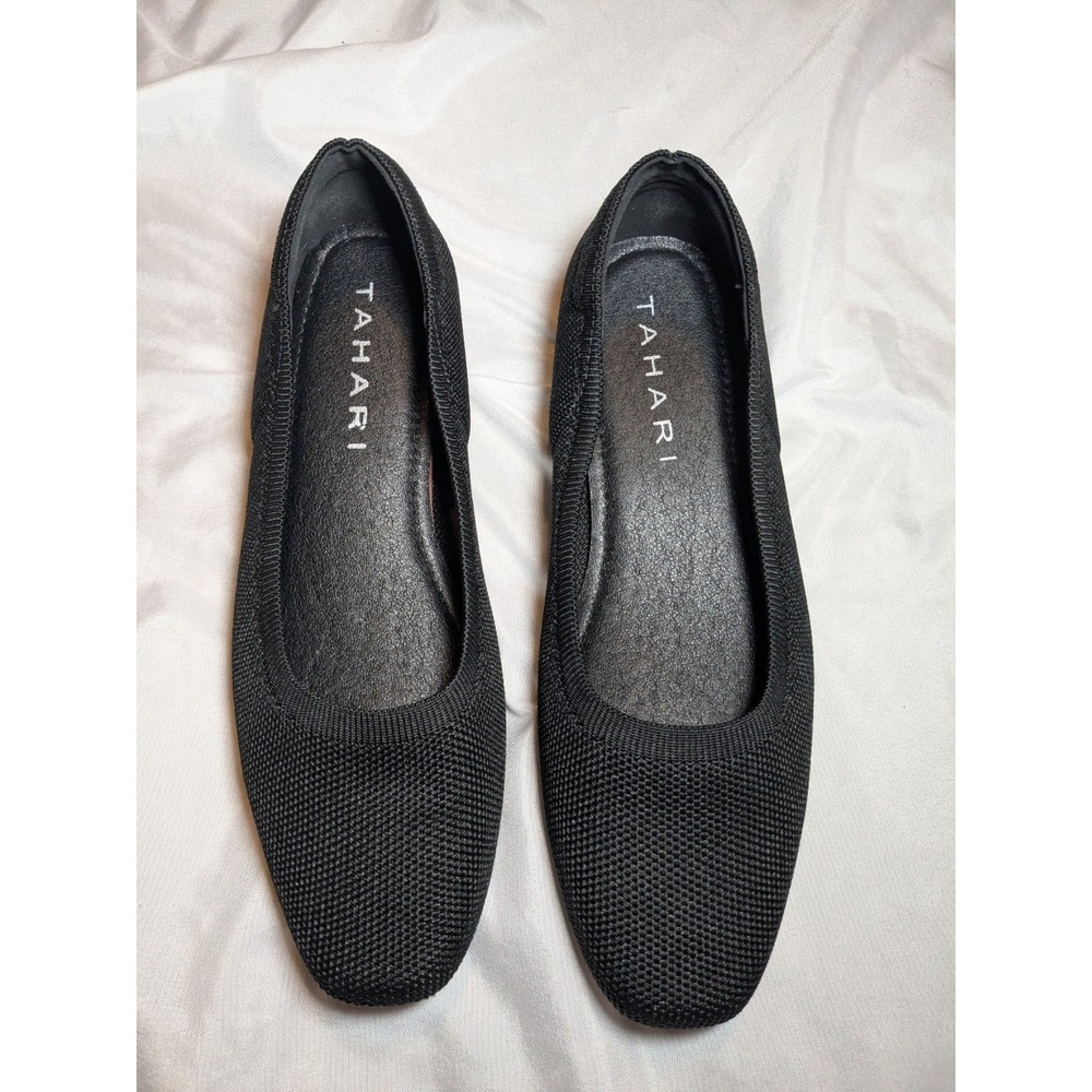 Tahari Women's Black Slip-on Flat Shoes Size 7